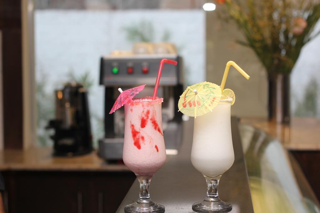 格兰德英克雷酒店 拉合尔 客房 照片