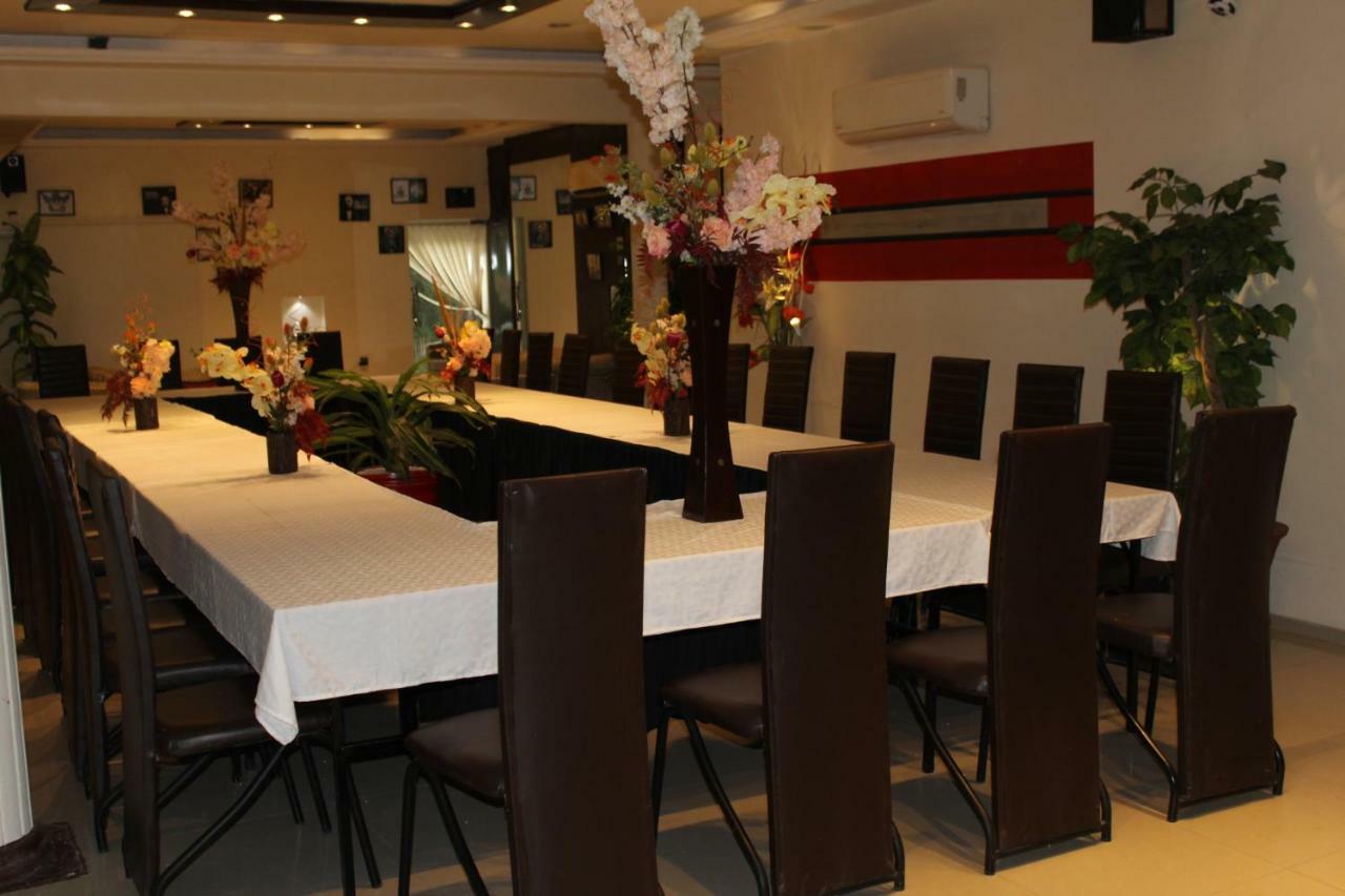 格兰德英克雷酒店 拉合尔 外观 照片
