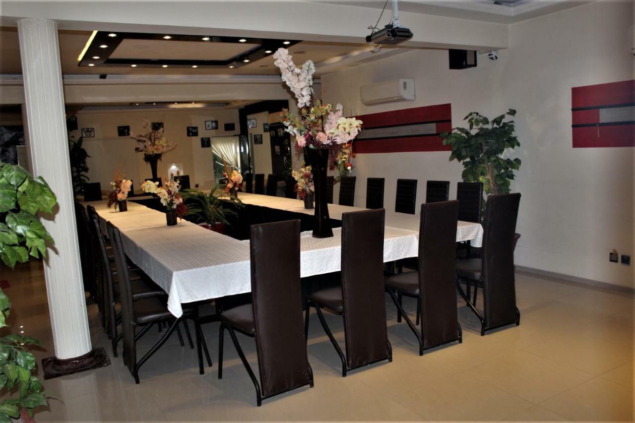 格兰德英克雷酒店 拉合尔 外观 照片